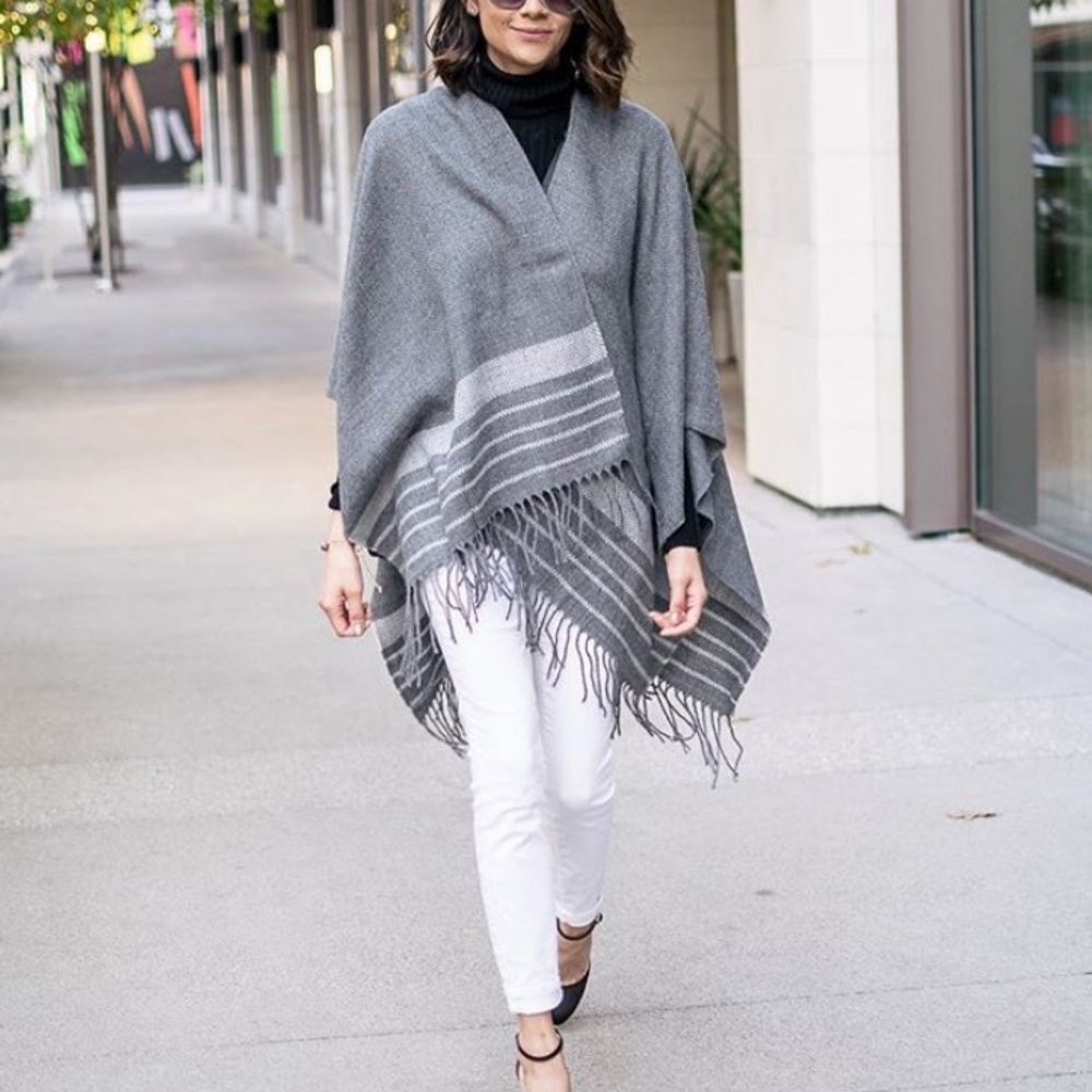 Grey Gap poncho/wrap